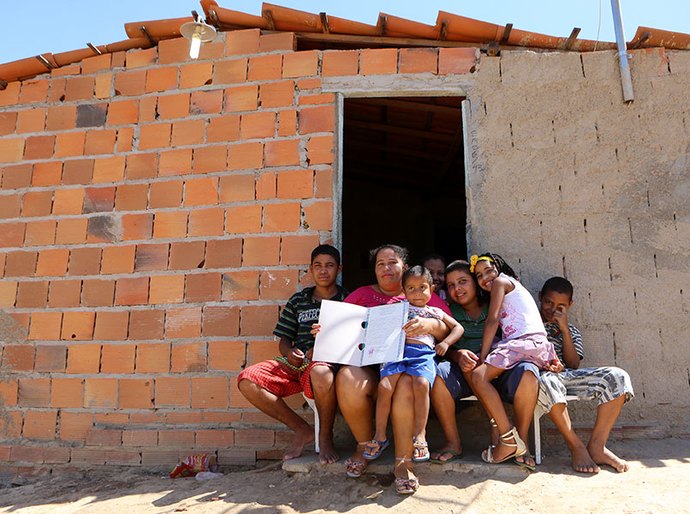 Moradia Legal II distribui 150 registros de imóveis em Mata Grande