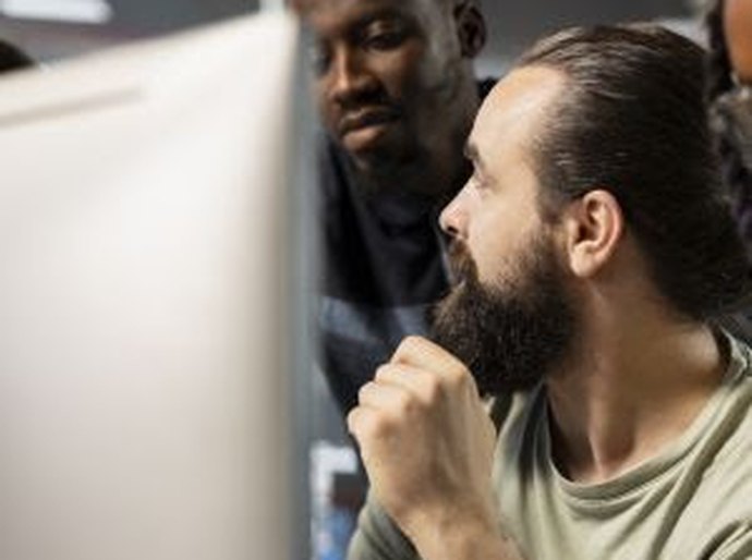 Brasil perde profissionais sêniores de TI para o exterior, que oferece salários de até US$ 150 mil