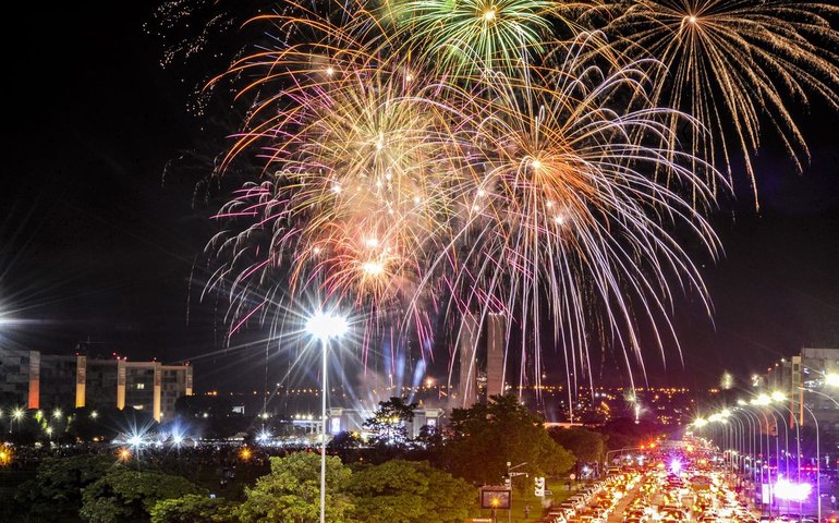 Fogos com estampido põem em risco vidas de animais e pessoas