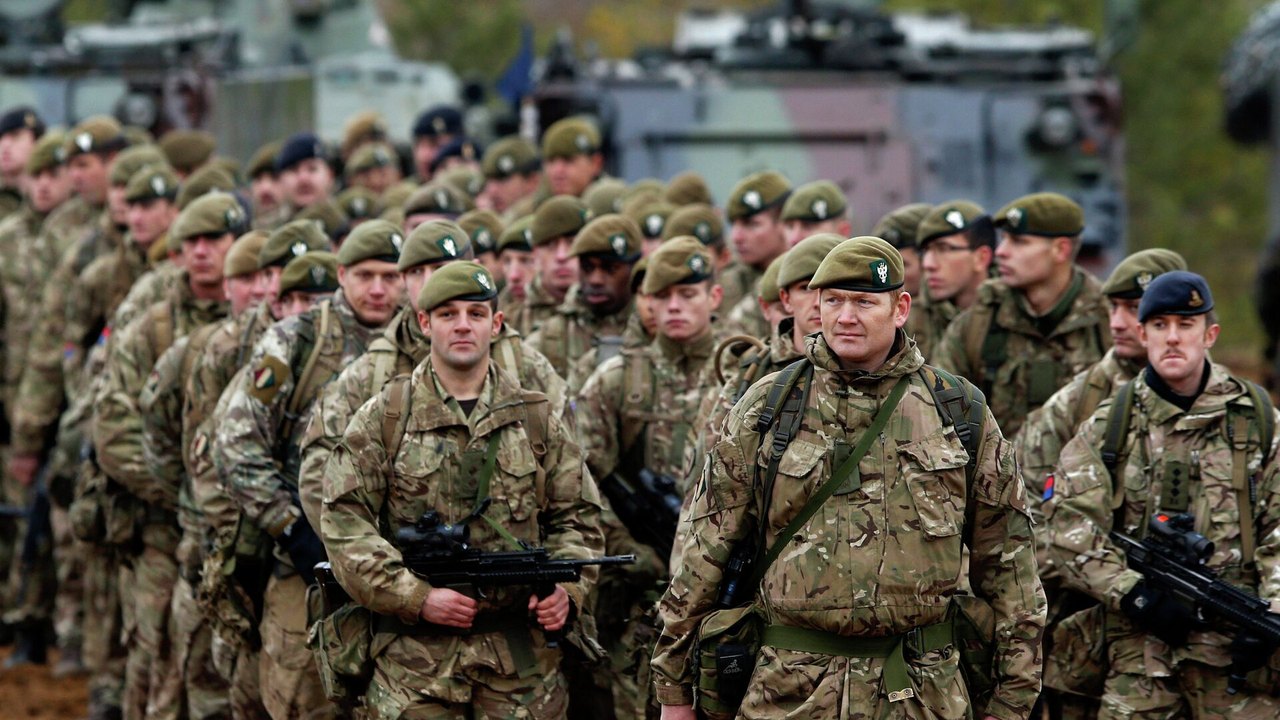 Especialista indica em quando tempo o Exército britânico ficaria inoperante lutando contra Rússia