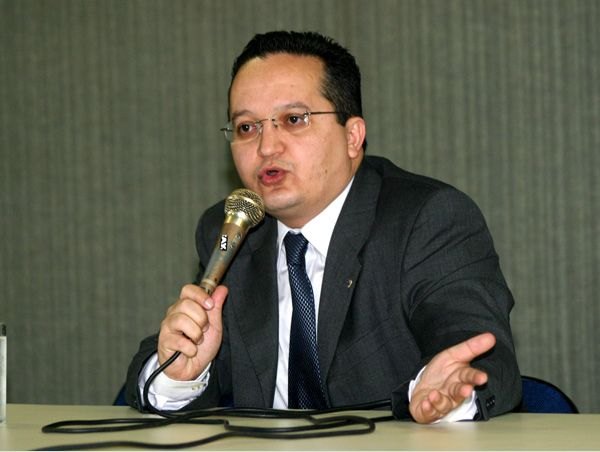 Senador Pedro Taques (PDT-MT) apresentou parecer preliminar no Congresso Nacional