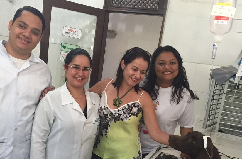 Comissão de Bem Estar Animal da OAB/AL ajuda no resgate de cão enterrado vivo em Maceió