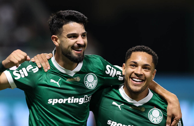 Palmeiras atropela Vasco e assume vice-liderança do Brasileiro