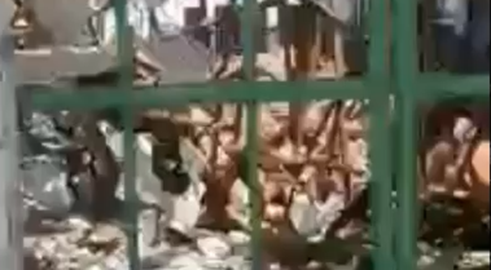 Teto de escola municipal desaba em Canindé do São Francisco