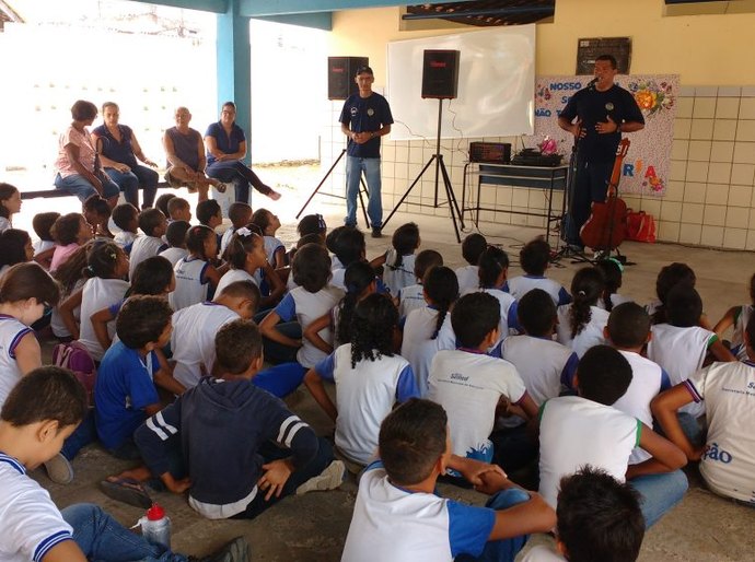 Crianças da Escola Lindolfo Collor aprendem Educação Fiscal