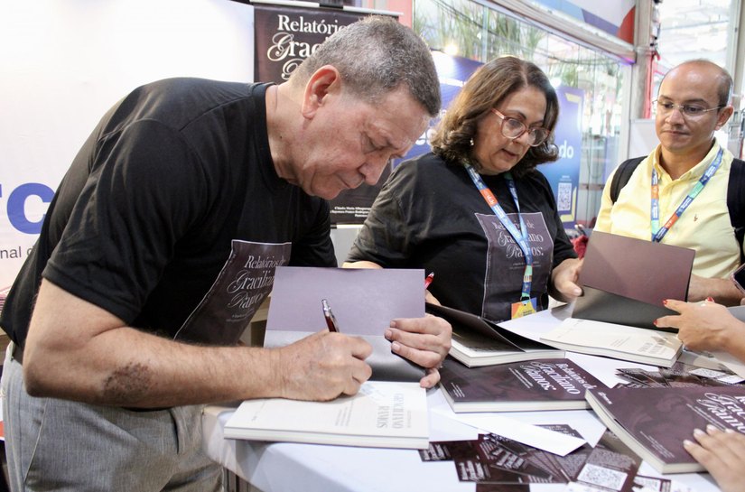 Imprensa Oficial e TCE-AL lançam livro sobre trajetória de Graciliano Ramos como gestor público