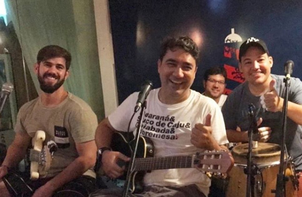 Axe Vinil