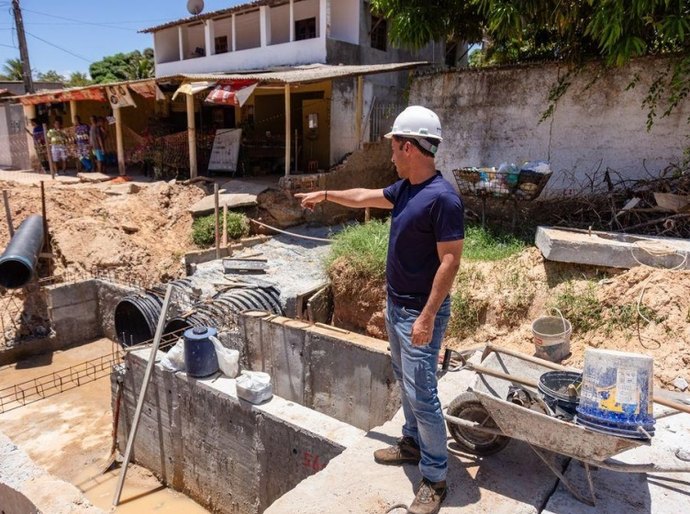 Após 40 anos, Rua Gerusa Rodrigues recebe solução histórica que muda a realidade de Ipioca