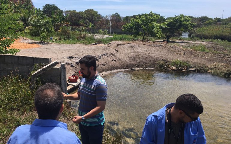 Arsal fiscaliza água distribuída aos usuários na Barra de São Miguel