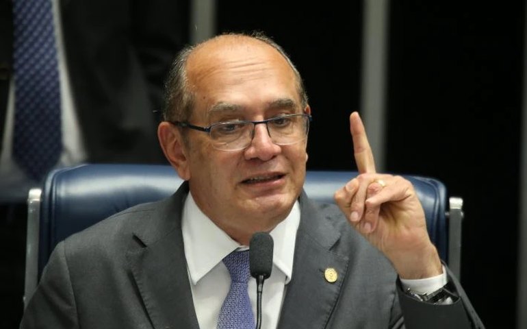 Agressão não encontra abrigo na Constituição, diz Gilmar Mendes após atos em NY