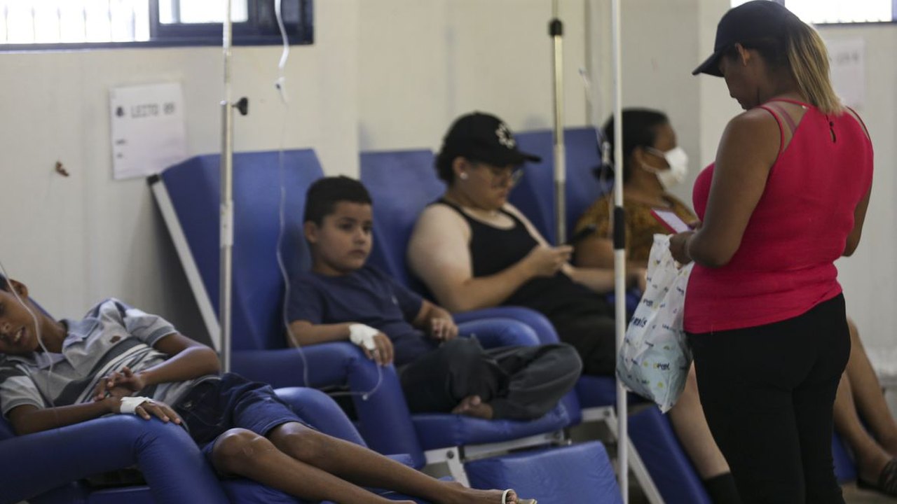 Saúde oficializa compra de 18 milhões de doses da vacina da Takeda contra dengue