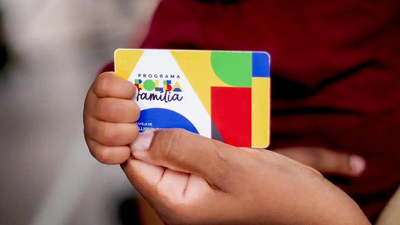 Bolsa Família tem calendário antecipado e novos valores chegam antes do segundo turno