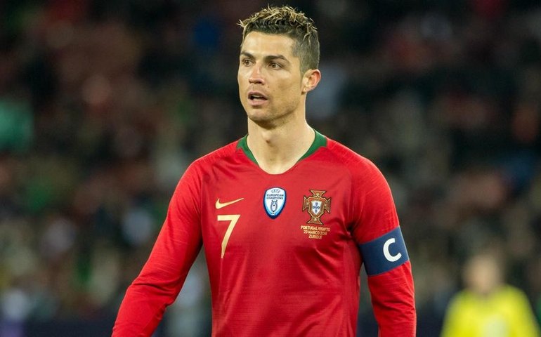 Cristiano Ronaldo é defendido pela irmã após abandonar jogo: ‘Foi desrespeitado’