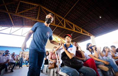 Com repasse de R$ 100 por aluno, Cartão Escola 10 é aprovado na ALE e deve entrar em vigor este ano 