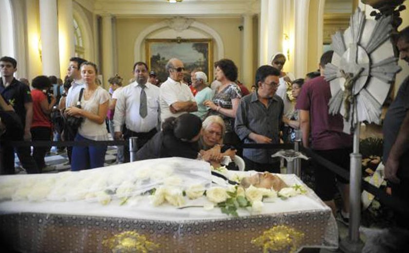 Velório de Miele reuniu parentes, amigos e fãs na Câmara Municipal do Rio de Janeiro