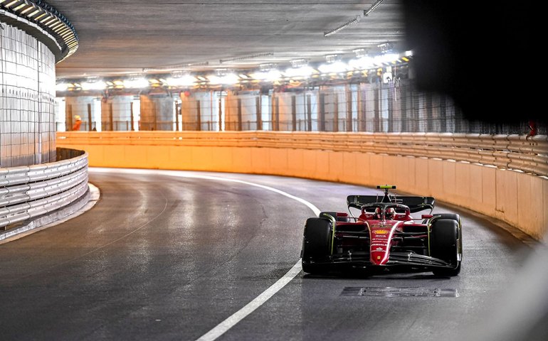 Ferrari domina e Leclerc é o mais rápido do dia no GP de Mônaco da F-1