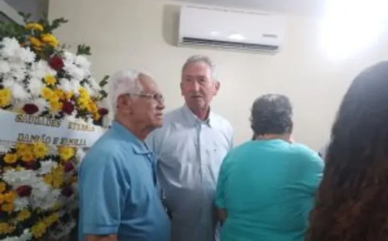 Com a presença de dirigentes do ASA atletas e amigos, ex-jogador Berinho foi sepultado na tarde deste domingo (28)