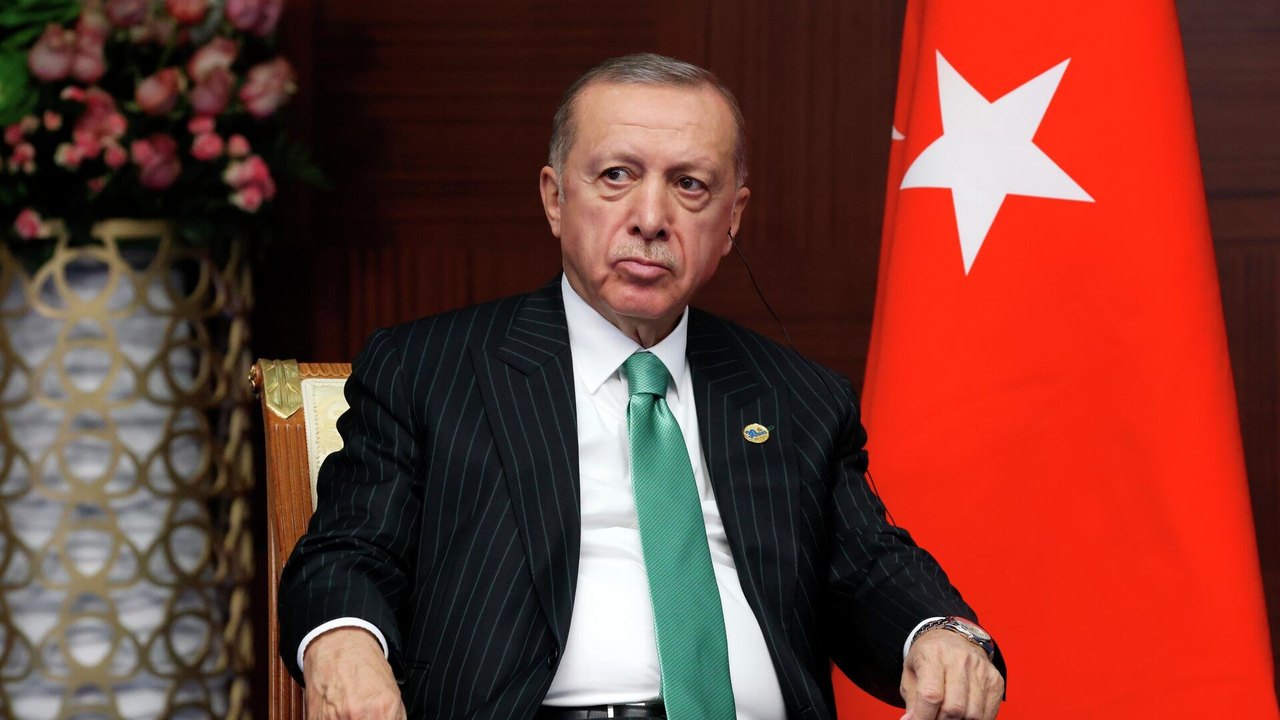 Erdogan diz a Putin que está pronto para sediar as negociações entre Rússia e Ucrânia