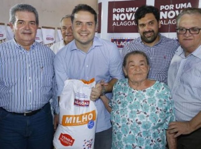 Isnaldo Bulhões solicita reabertura da central da Conab em Santana