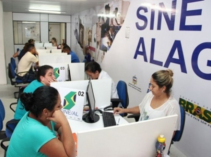 Sine Alagoas oferece vagas de emprego na capital e interior