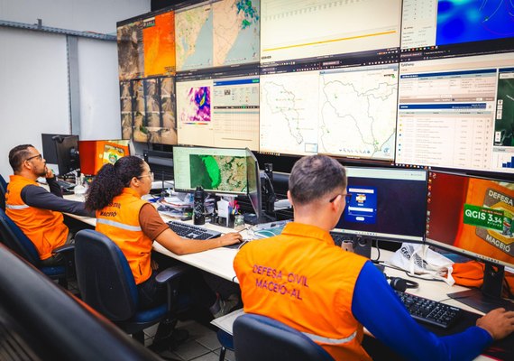 Defesa Civil alerta para possibilidade de chuva forte em Maceió neste fim de semana