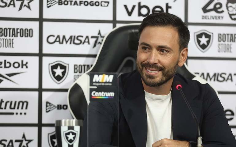 Davide Ancelotti vence a 1ª no Engenhão e Botafogo abre vantagem sobre o Red Bull Bragantino