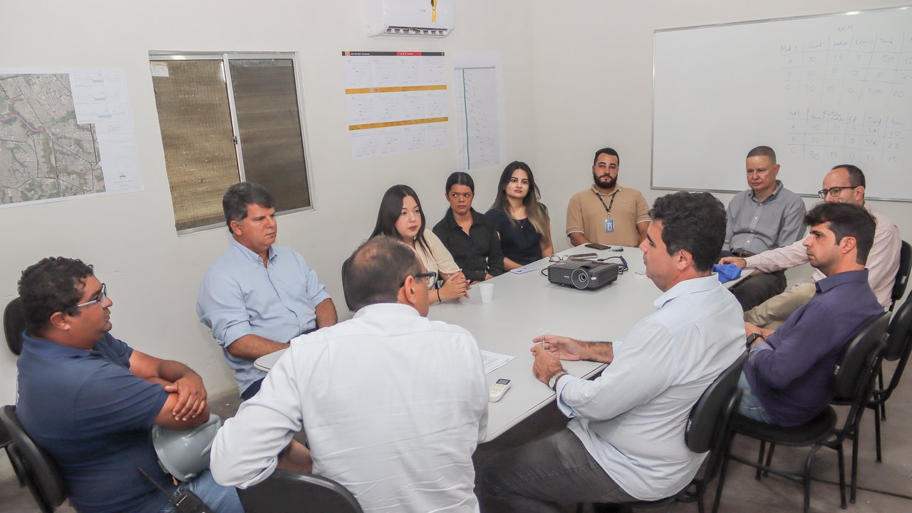 Técnicos da Infraestrutura e executivos da CAF vistoriam andamento do projeto Renasce Salgadinho
