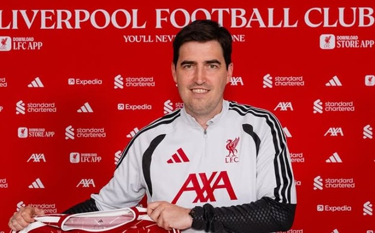 Liverpool anuncia Andoni Iraola como novo técnico após demissão de Arne Slot