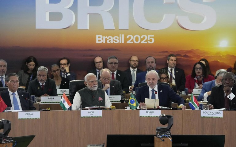 Brasil convoca cúpula virtual do BRICS na segunda para discutir estratégia na ONU e COP30