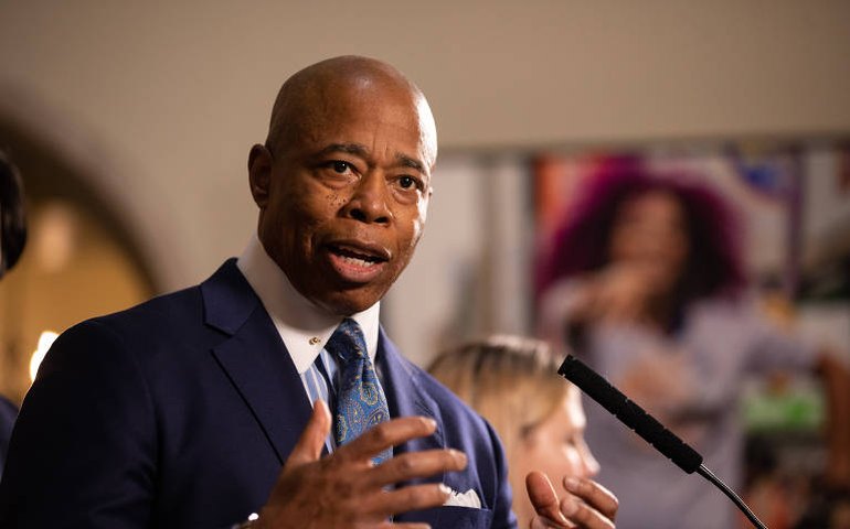 Prefeito de Nova York é indiciado após investigação de corrupção, diz jornal