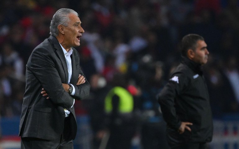 Brasil tem que se recuperar rápido da derrota para Camarões, diz Tite