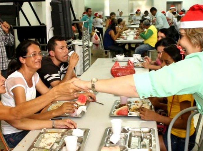 Nutritivos, Célia Rocha enaltece pratos servidos no Jerimum