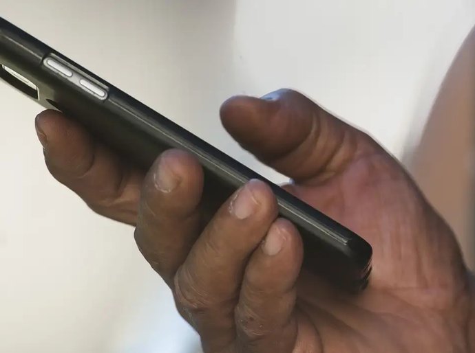 Anatel: nove em cada dez brasileiros têm acesso à telefone celular