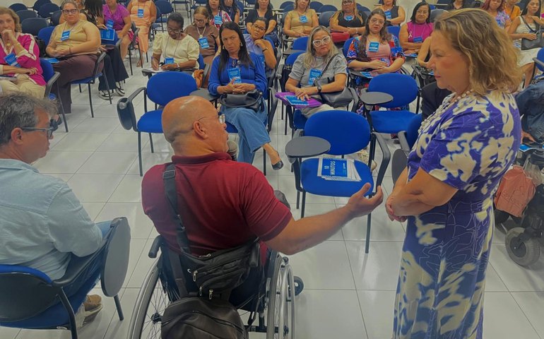 Secdef discute afetividade das pessoas com deficiência tendo como foco a Síndrome de Down