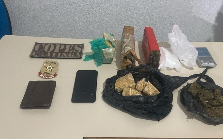 Polícia Civil preende homem e apreende drogas em Olho d'Água das Flores