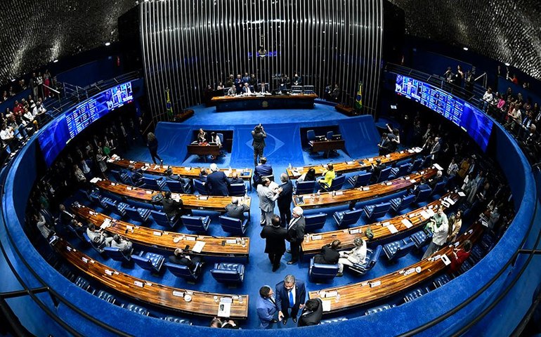 Senado aprova incluir destino de doação a fundos da criança e adolescente