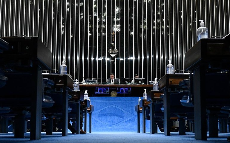 Farmácias do SUS vão ter que divulgar estoques de remédios, aprova Senado