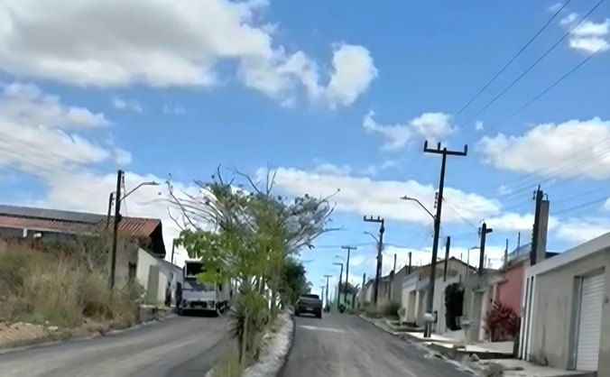 Gestão do prefeito Luciano Barbosa está executando serviços em mais de 30 ruas na comunidade