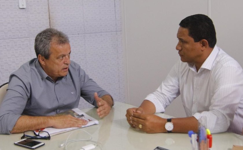 Estado anuncia recursos para drenagem e pavimentação do São Francisco e Pedro Suruagy, em Palmeira