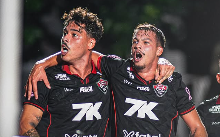 Vitória se reabilita em estreia de Jair Ventura no Barradão, bate Ceará e se aproxima do Santos