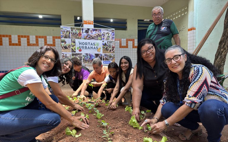 Semarh inaugura quatro novas hortas urbanas em Maceió e programa chega a 65 unidades no estado