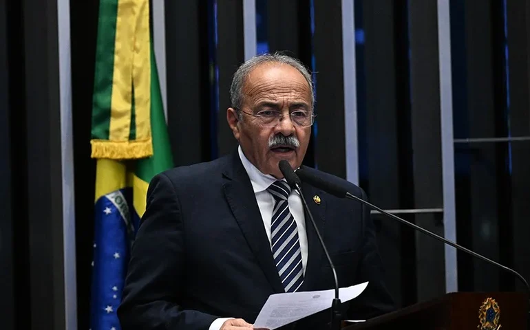 Rodrigues cobra ações do Estado para ampliar proteção a pessoas com autismo