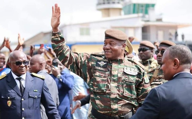 Líder interno do Níger inicial conferência nacional para retorno ao governo civil