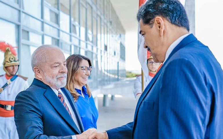 Crise na Venezuela reacende embate político e vira tema central da eleição brasileira