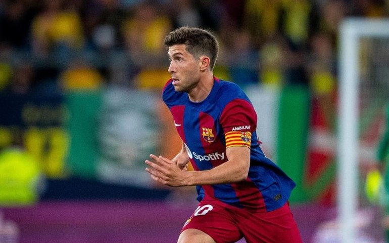 Imprensa espanhola destaca adeus de Sergi Roberto ao Barcelona após 18 anos