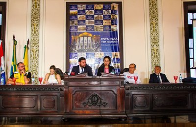 “Pensar mobilidade urbana é mais do que abrir vias” defende Teca Nelma em audiência pública sobre Corredor Vera Arruda 