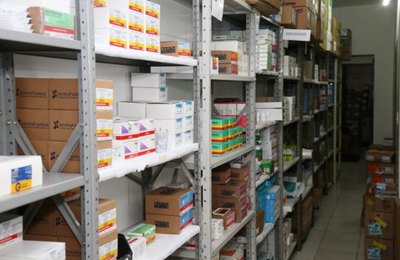Marechal garante compra de 1,5 milhão em medicamentos e materiais para unidades de saúde