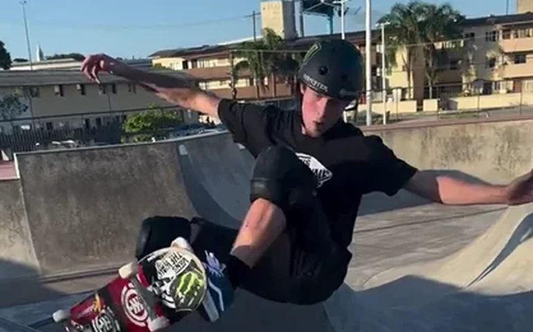 Kalani Konig é vice-campeão mundial de Skate Park após chuva em São Paulo