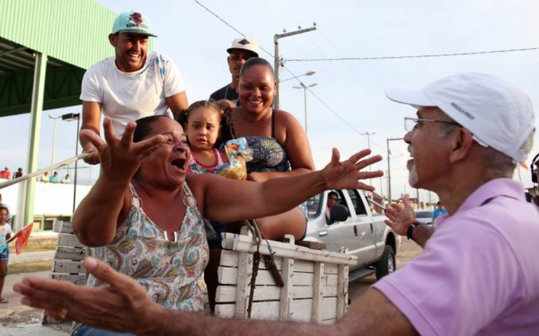 Alagoano Edvaldo Nogueira, do PCdoB, é o novo prefeito de Aracaju