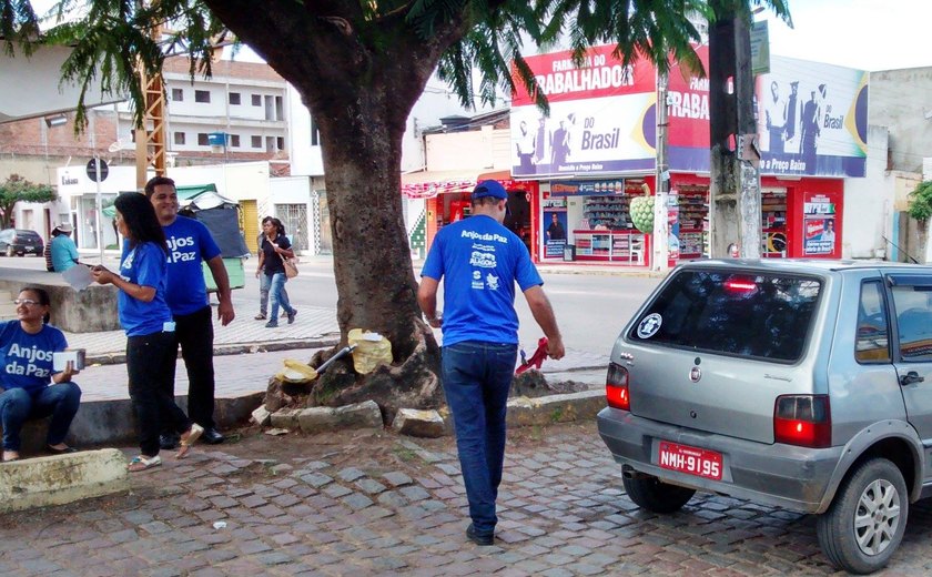 Campanha &#8216;Acolha seu filho&#8217; mobiliza pais e jovens em Palmeira dos Índios